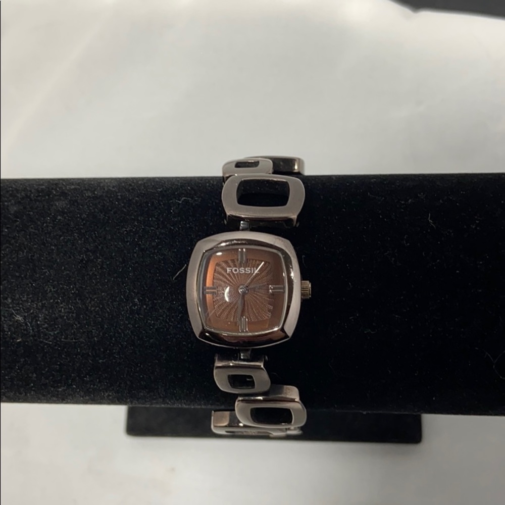 Fossil ES-2001
